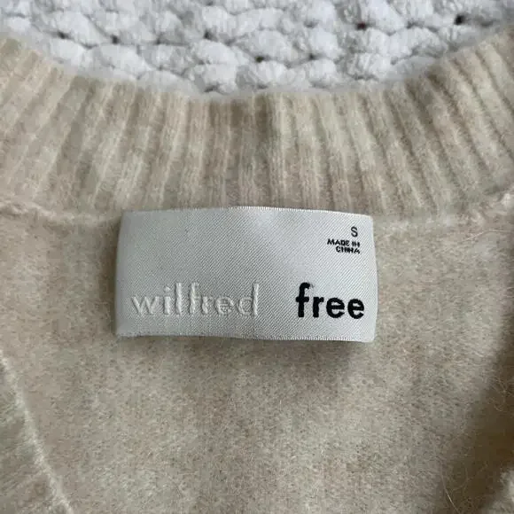 Aritzia Wilfred Women's Cream and Pink Striped Krause Sweater - Size Small - Picture 2 of 4